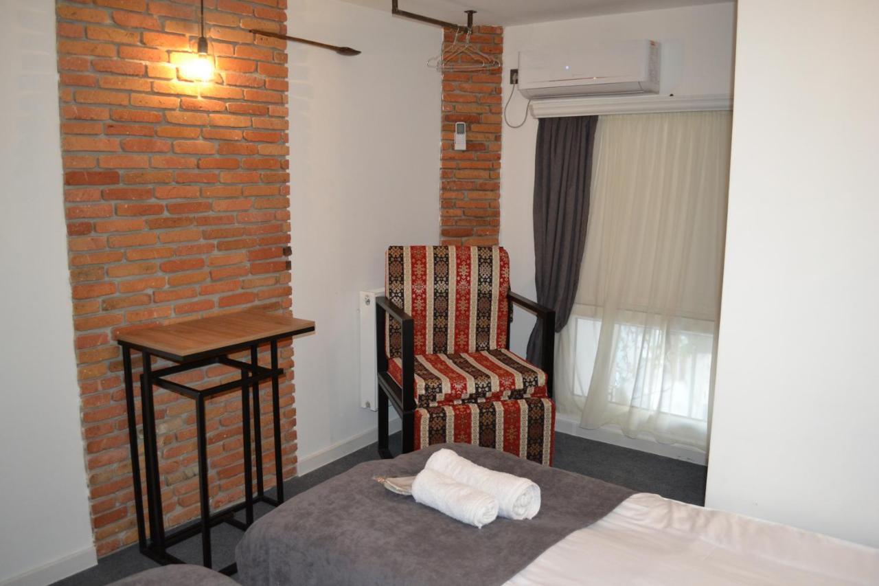 Hotel Baratashvili 12 Tbilisi Exterior foto